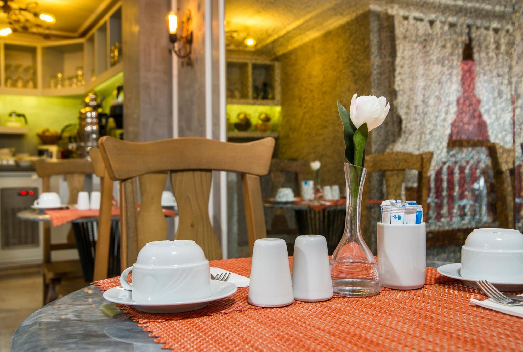 Amofta Hotel Taksim Istanbul Exterior photo